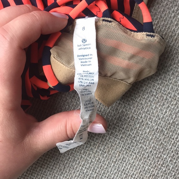 Lululemon tanktop - Picture 5 of 5